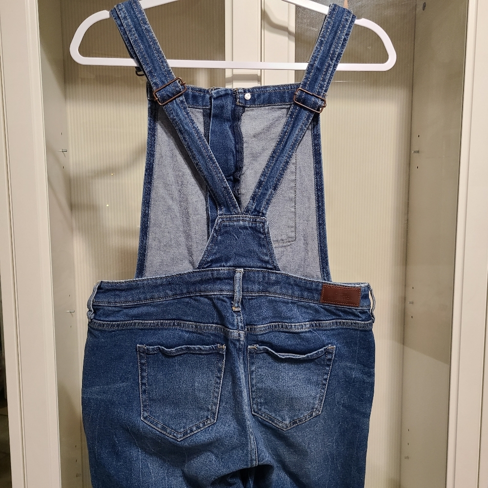 Hollister Women's Super Skinny Dark Wash Denim Crop Overalls sz M - Picture 3 of 9